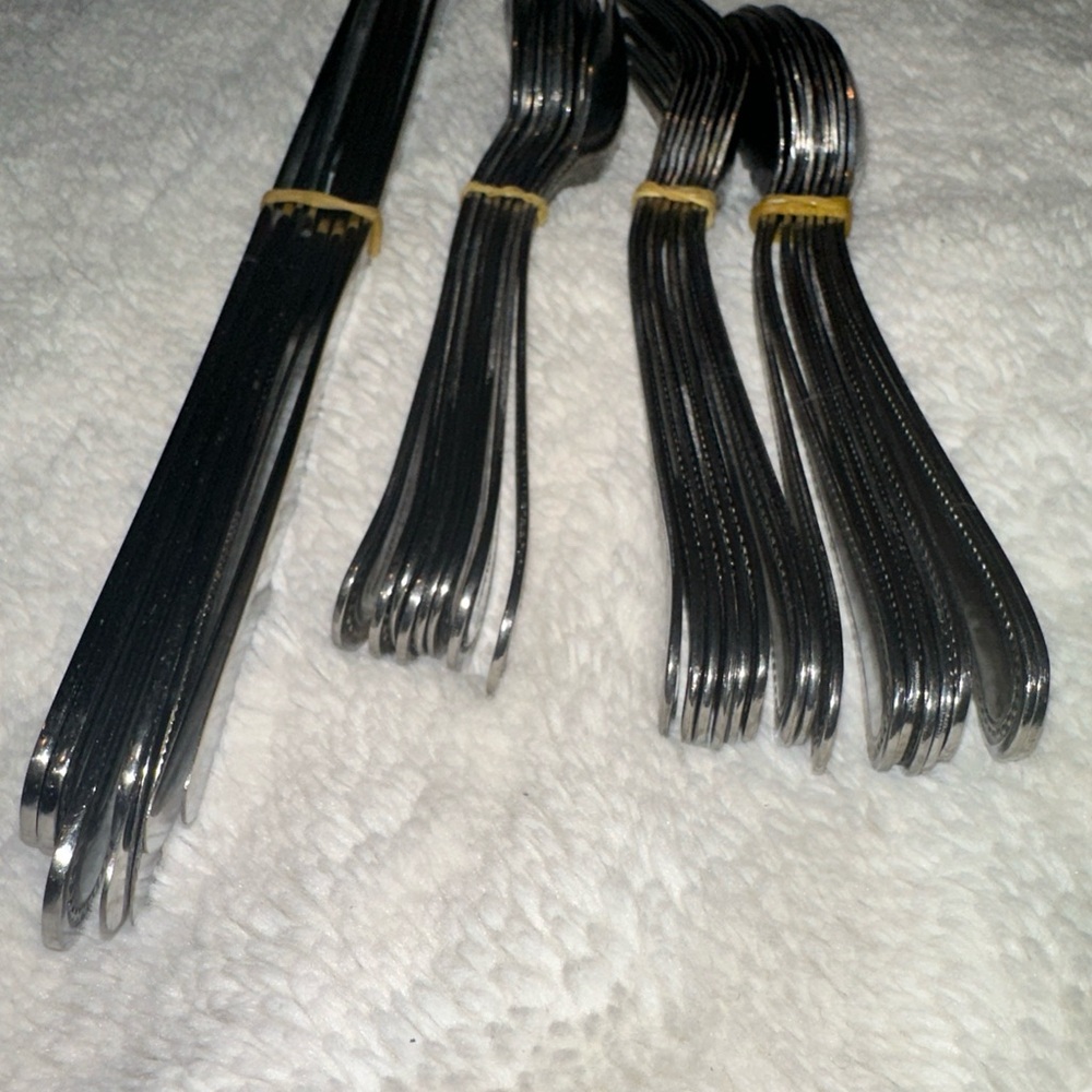 International stainless China Sleek Silver Flatware Set 32